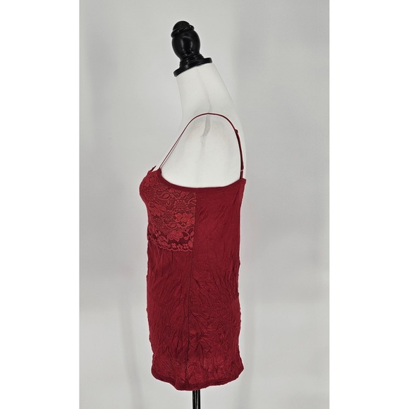 Maurices Womens Burgundy Red Lace Trim Crinkle Camisole Top Size M K0615 - Picture 3 of 8